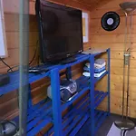 Paros Fahaz *