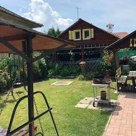 Apartamento Páros Faház *