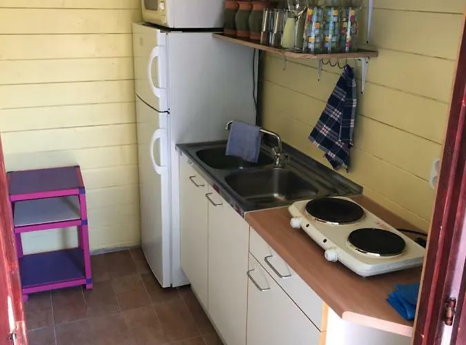 Paros Fahaz * Balatonföldvár